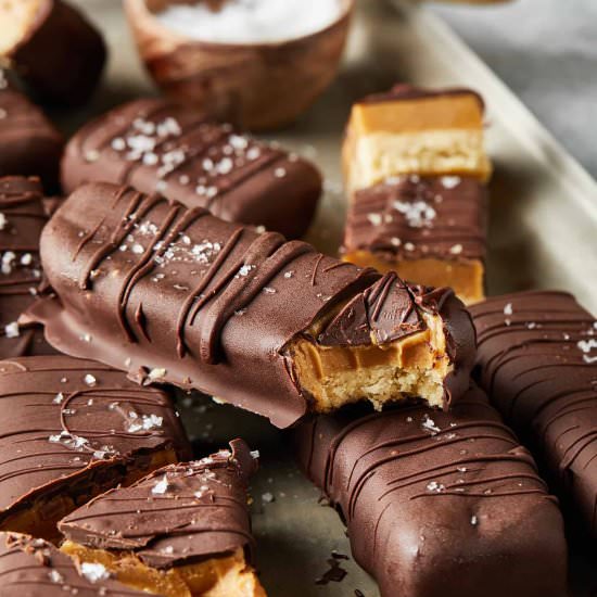 Healthy Vegan Homemade Twix Bars