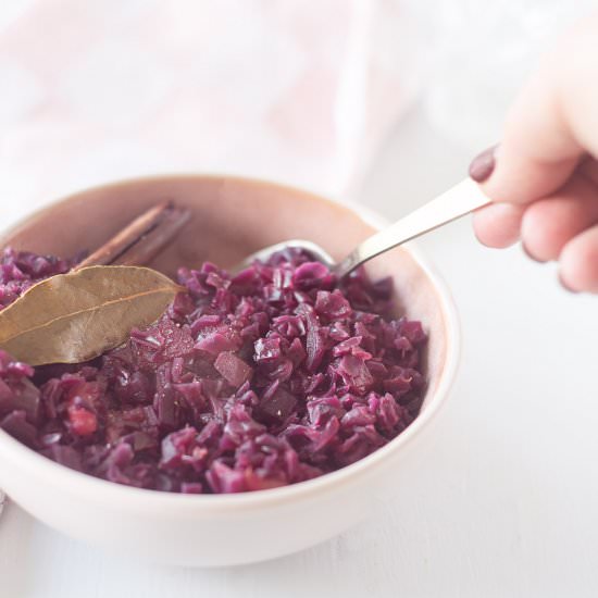 Crockpot Red Cabbage {German Style}