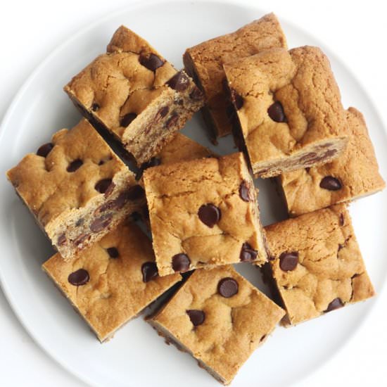 GF/V Chocolate Chip Cookie Bars