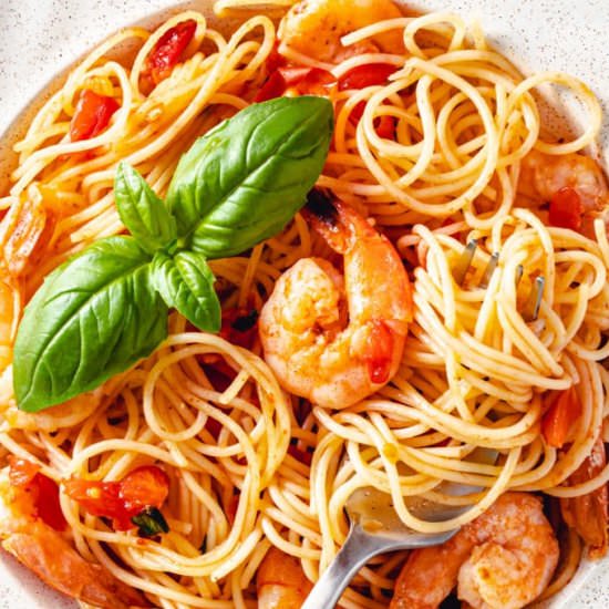 Shrimp Pasta and Tomato Basil Sauce