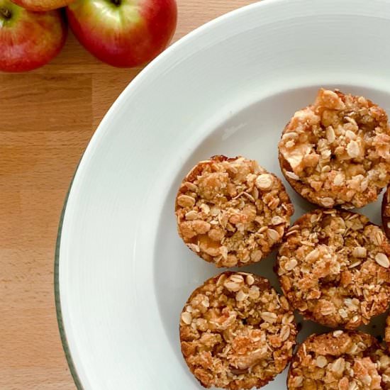 Mini Apple Crumble Pies