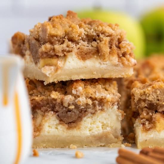 Caramel Apple Cheesecake Bars