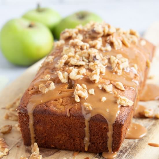 Easy Apple Loaf Cake