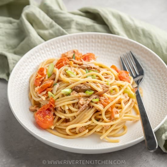 Pasta with Canned Tuna in Oil