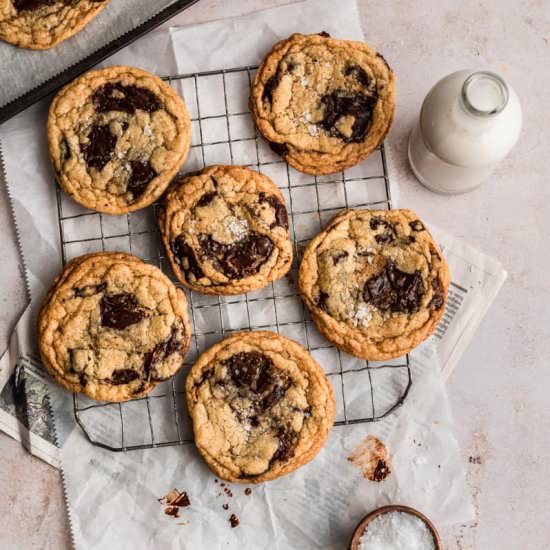 Vegan Chocolate Chunk Cookies