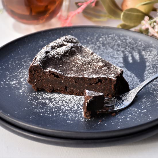 Chocolate & Mascarpone Cake