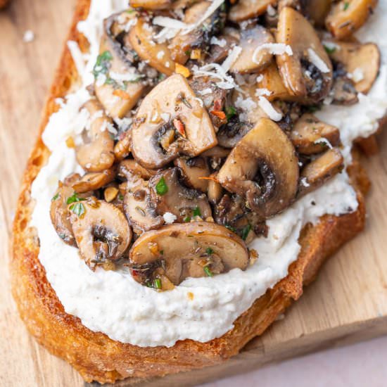 mushroom toast