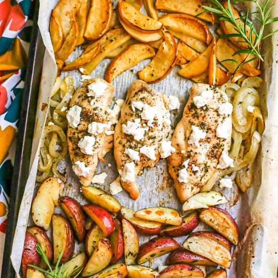 Sheet pan chicken and apples