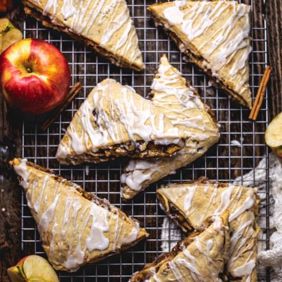 Vegan Cinnamon Apple Pie Turnovers