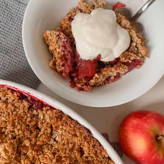 Healthy Apple + Blackberry Crumble