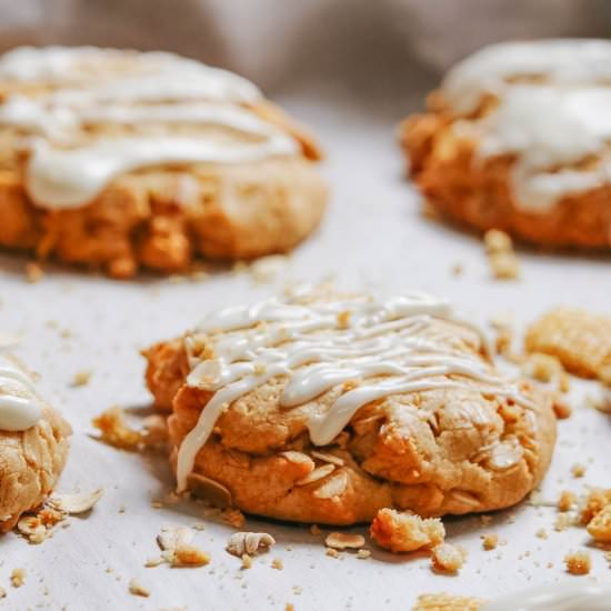 Almond Crunch Cookies