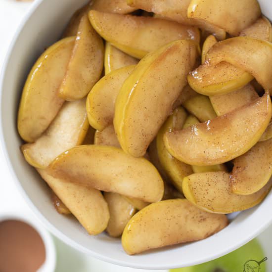 Fried Apples (Quick & Easy)