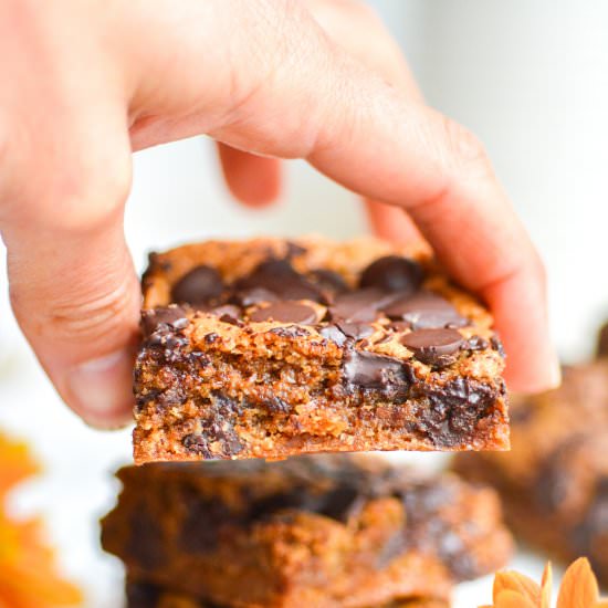 Vegan Biscoff Blondies