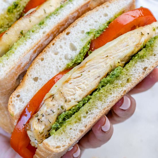 GRILLED CHICKEN SANDWICH
