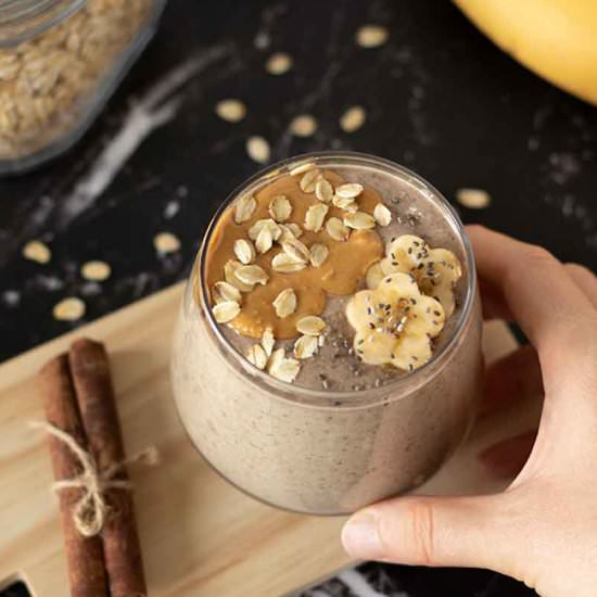 Creamy Oatmeal Breakfast Smoothie