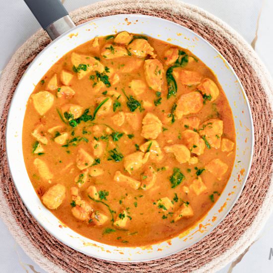 CHICKEN COCONUT CURRY