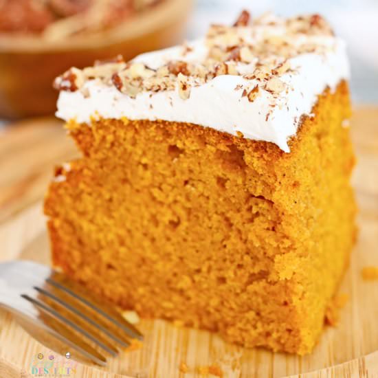 Air fryer pumpkin cake