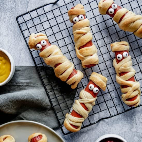 Halloween Mummy Hot Dogs