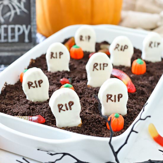 Halloween Dirt Cake