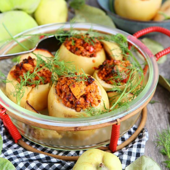 Red Lentils Stuffed Quinces