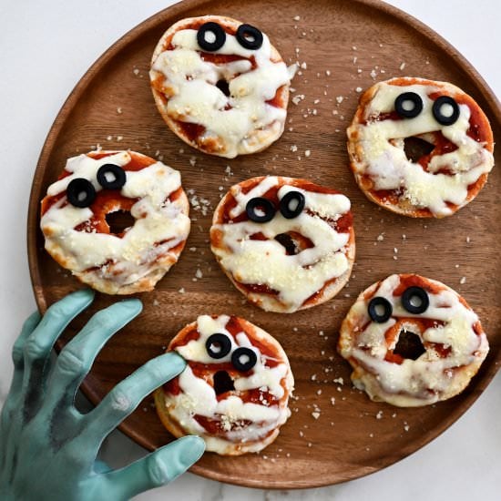 Mini Bagel Mummy Pizzas