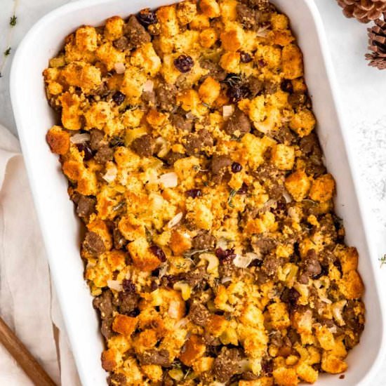 Sausage and Cornbread Dressing