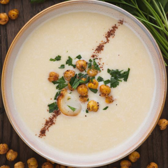 Lemony Roasted Garlic Chickpea Soup