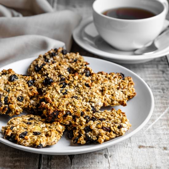 Banana Oat & Raisin Cookies