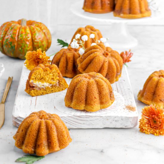 Mini Pumpkin Coffee Cakes