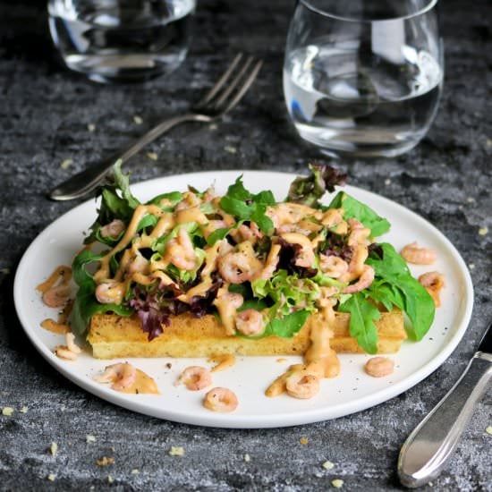 Shrimps salad waffle