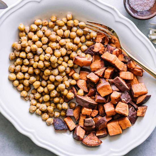 Baked Sweet Potatoes and Chickpeas