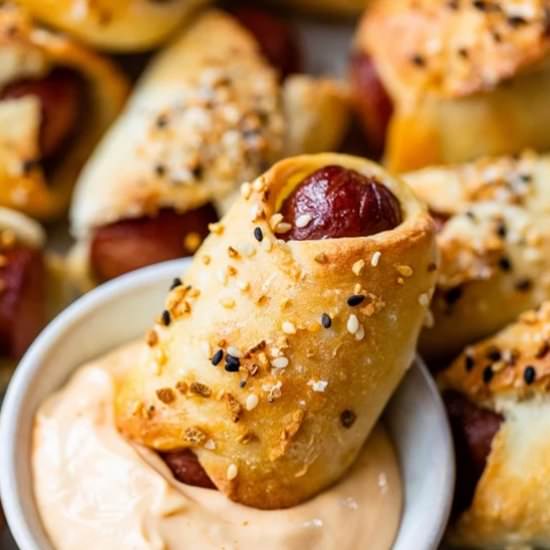 Everything Bagel Pigs in a Blanket