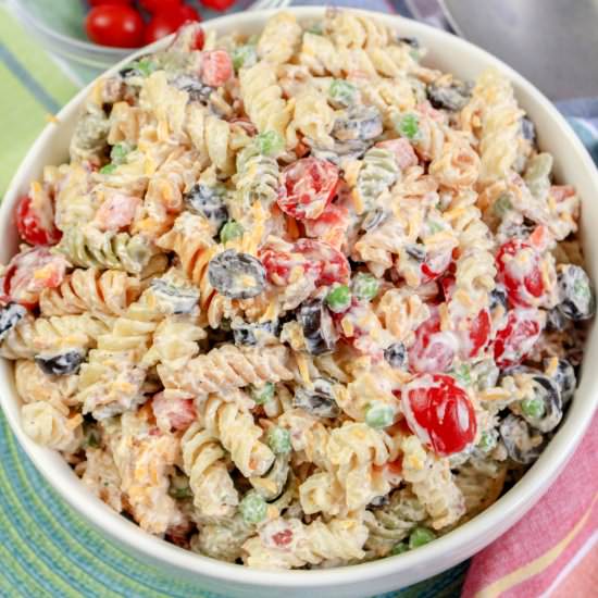Creamy Bacon Ranch Pasta Salad