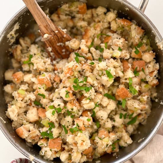 Homemade Classic Stove-Top Stuffing
