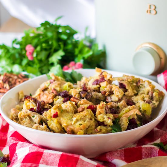 Crockpot Cranberry Pecan Stuffing