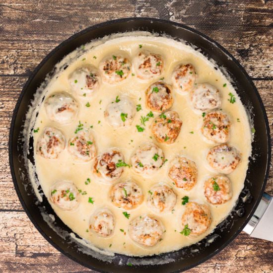 Chicken Meatballs Alfredo