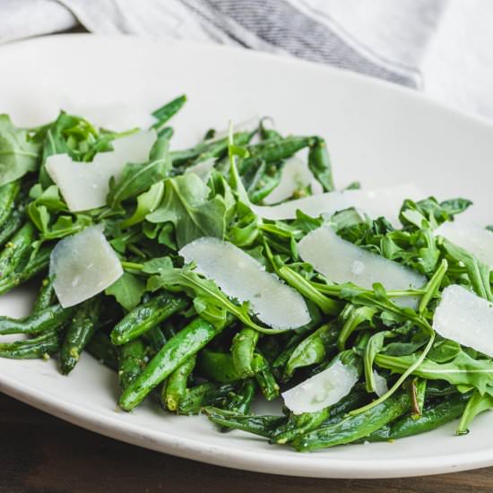 Air Fryer Green Beans with Pesto