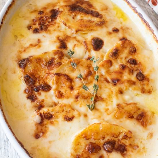 Cheesy Scalloped Potatoes