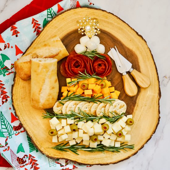 Christmas Tree Charcuterie Board