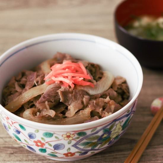 Gyudon (Japanese Beef Bowl)