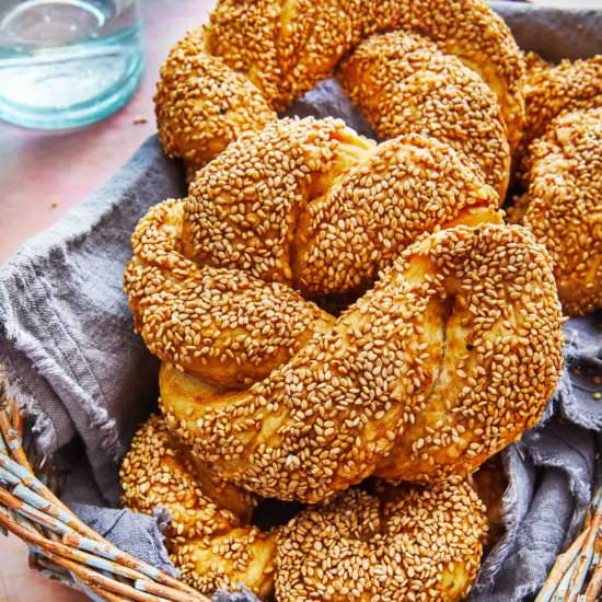 Simit (Turkish Sesame Bread Rings)
