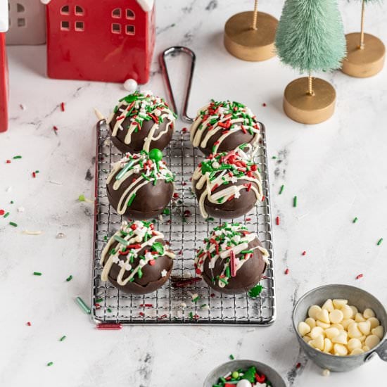 Christmas Hot Cocoa Bombs