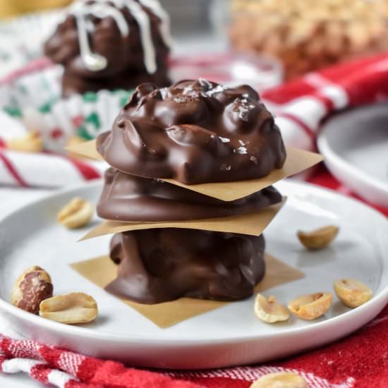 Easy Chocolate Peanut Clusters