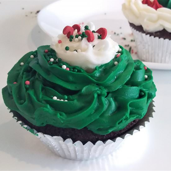 Luscious Christmas Cupcakes