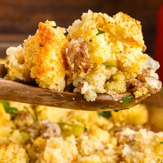 Easy Sausage Cornbread Stuffing