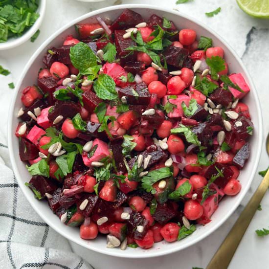 Beetroot Chickpea Salad