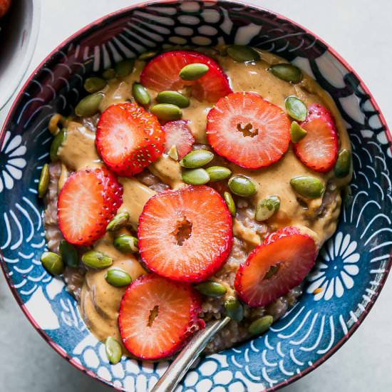 Strawberry Oatmeal Bowl