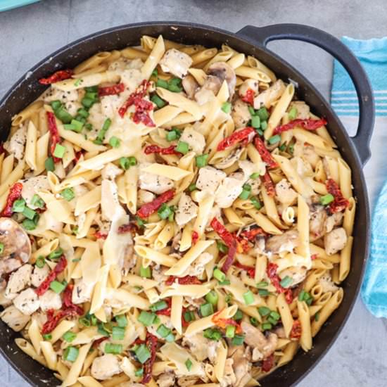 Banza Tuscan Chicken Pasta
