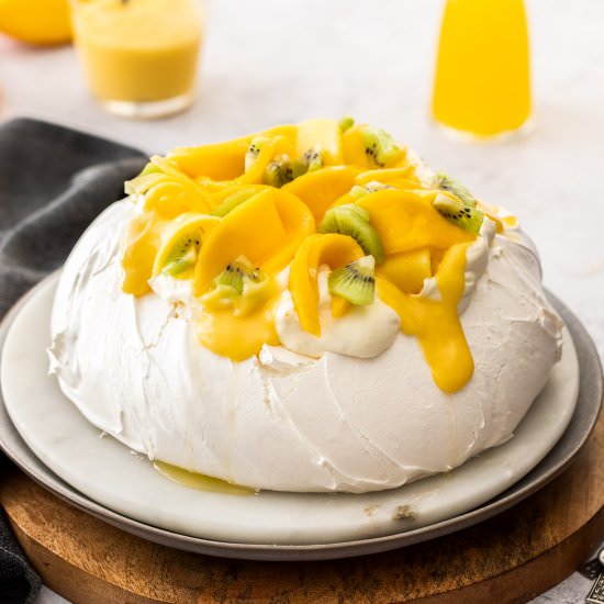 Mango Pavlova