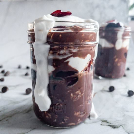 Black Forest Cake Overnight Oats